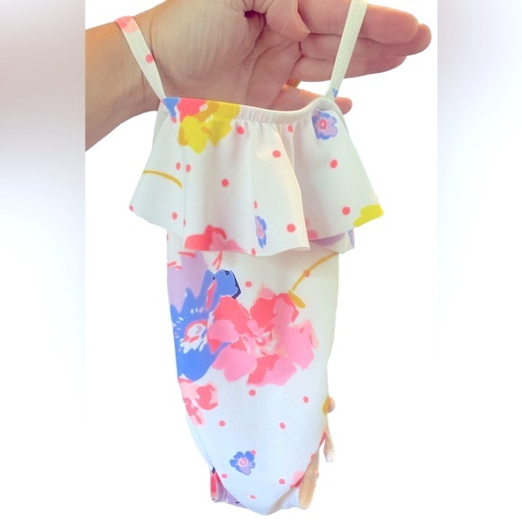 Old Navy 12-18M one piece toddler baby girl floral swimsuit w/ ruffles & bows - Picture 6 of 8